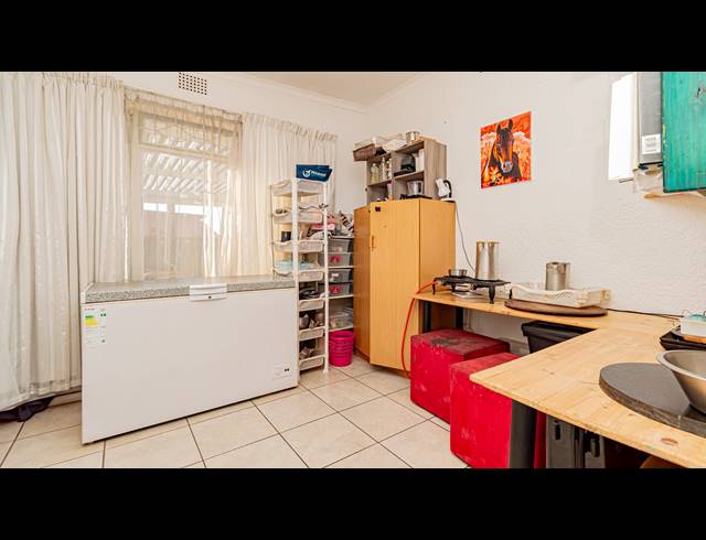 4 BEDROOM HOUSE FOR SALE IN RACEVIEW